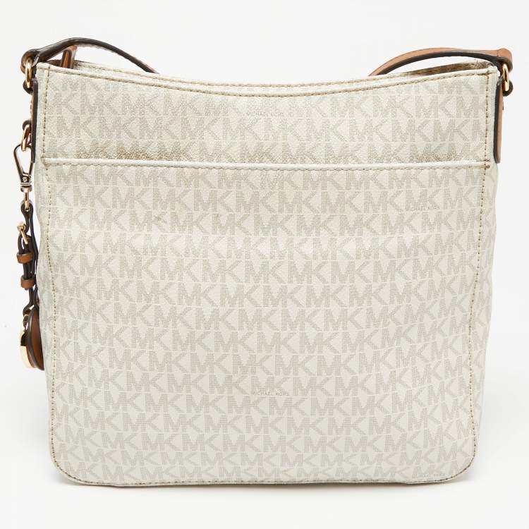 Pre Owned Michael Kors White Signature Coated Canvas Jet Set Messenger Bag