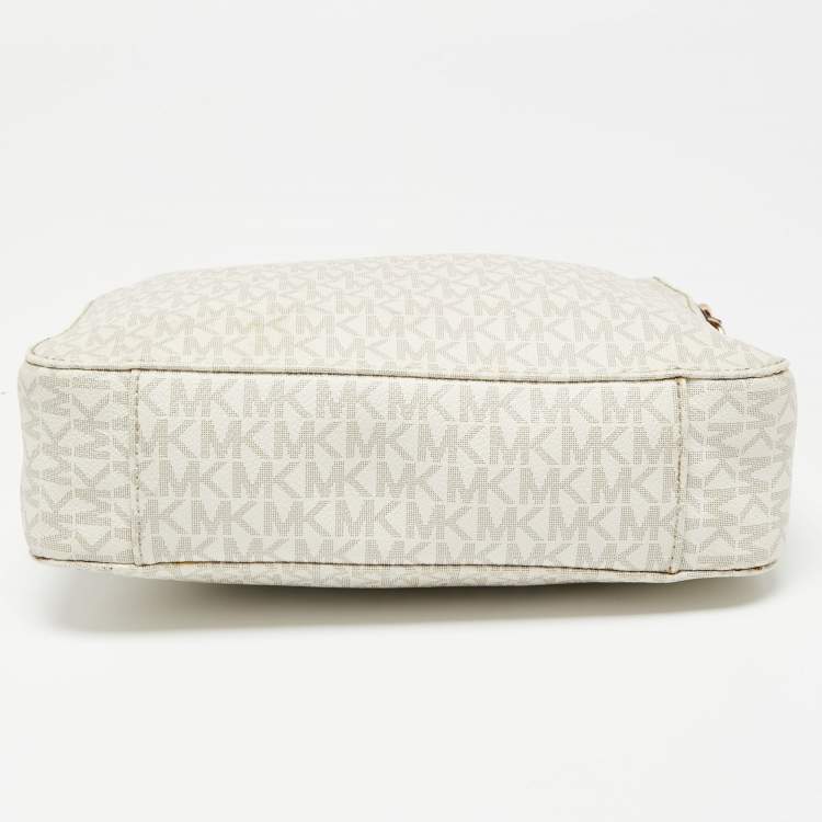 Pre Owned Michael Kors White Signature Coated Canvas Jet Set Messenger Bag