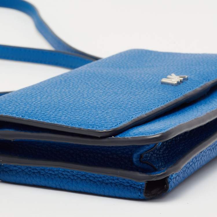 Pre Owned Michael Kors Blue Leather Phone Wallet Crossbody Bag