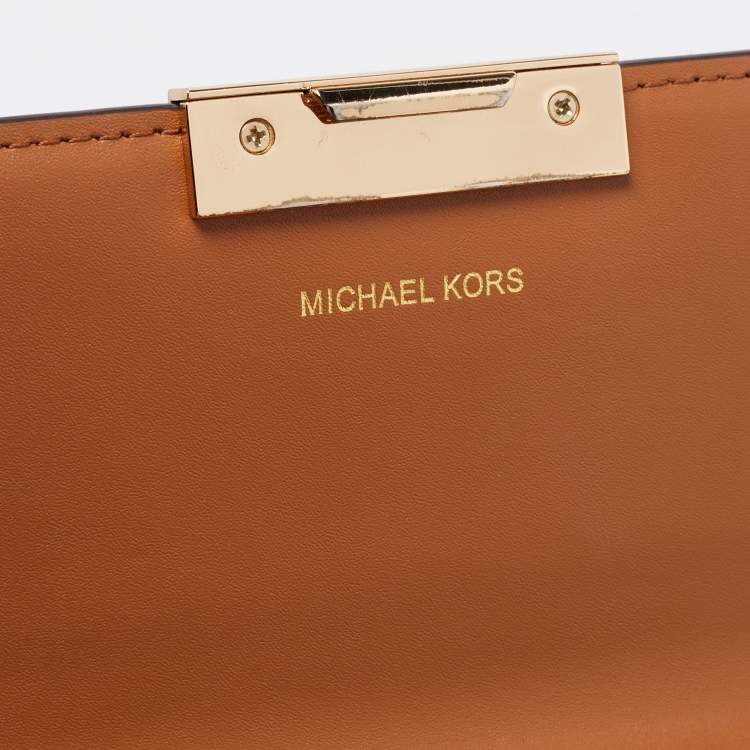 Pre Owned Michael Kors Brown Signature Coated Canvas And Leather Jade Shoulder Bag