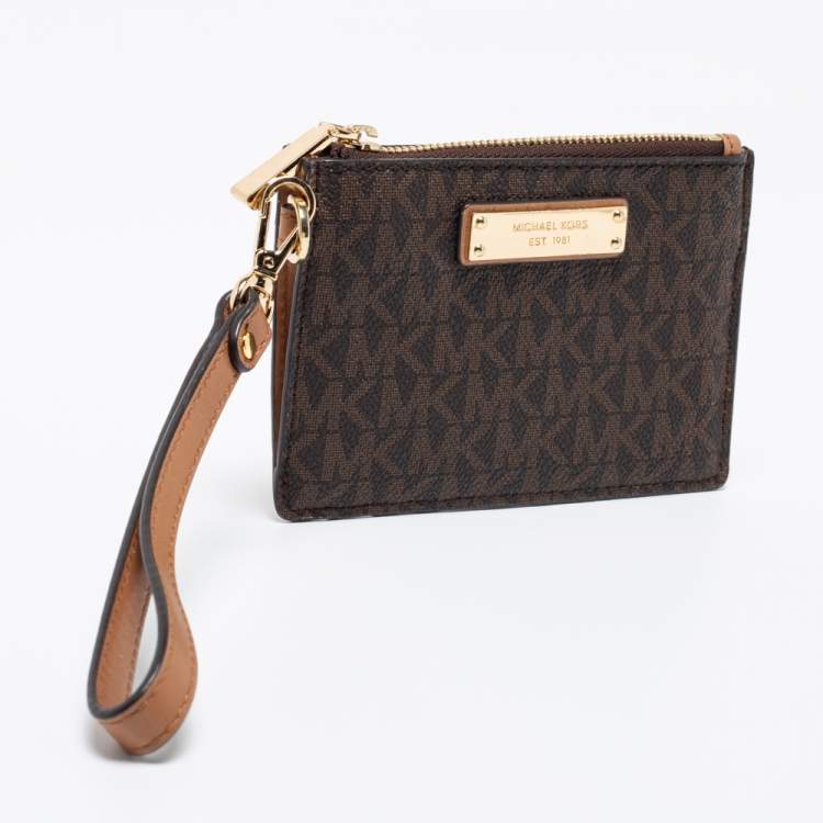 Pre Owned Michael Kors Brown/Beige Signature Coated Canvas and Leather Zip Card Holder 
