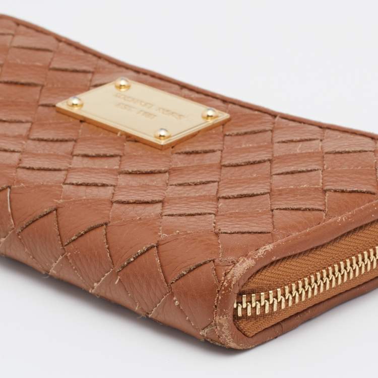 Pre Owned Michael Kors Tan Leather Woven Zip Around Wallet