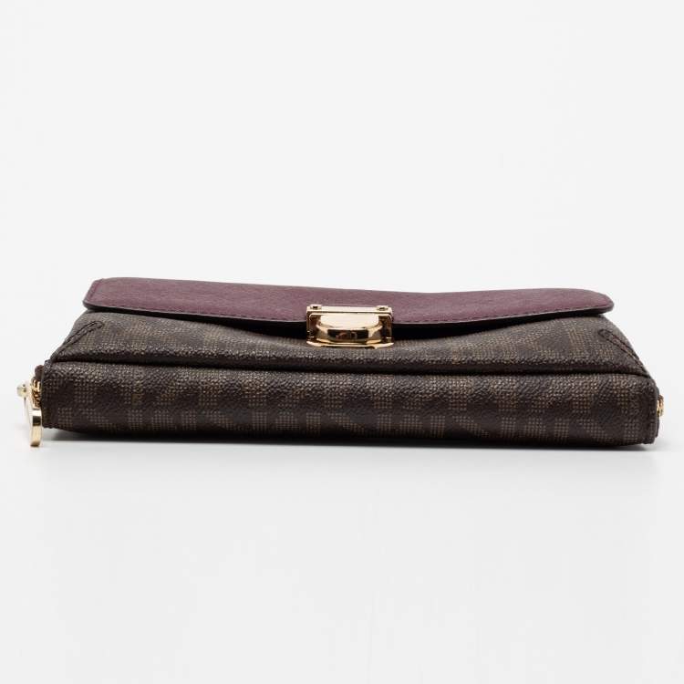 Pre Owned Michael Kors Brown/Purple Signature Coated Canvas And Leather Wallet On Chain
