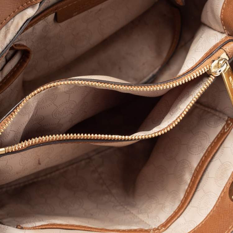 Pre Owned MICHAEL Michael Kors Brown Saffiano Leather Medium Cynthia Tote