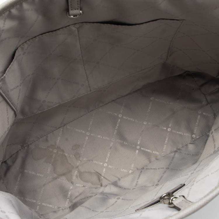 Pre Owned Michael Kors White/Grey Signature Coated Canvas and Leather Medium Jet Set Tote