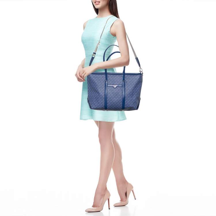 Pre Owned Michael Kors Blue Signature Coated Canvas And Leather Beck Tote