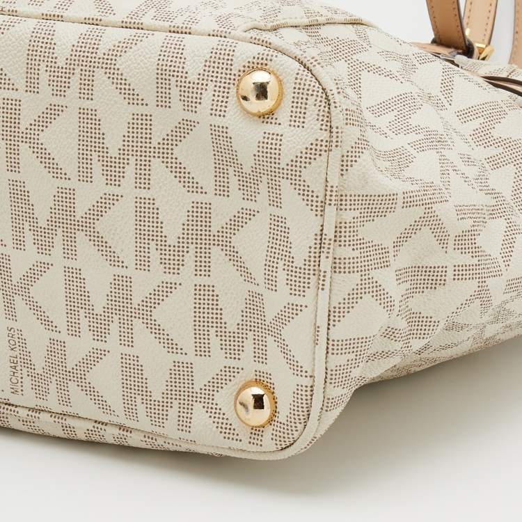 Pre Owned MICHAEL Michael Kors Off White/Beige Signature Coated Canvas and Leather Jet Set East West Tote