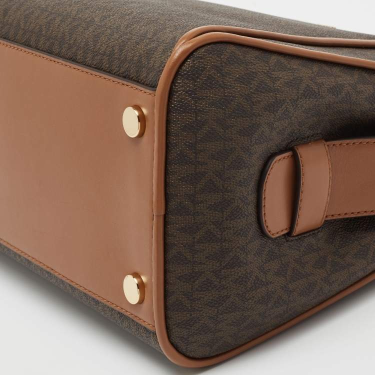 Pre Owned Michael Kors Signature Coated Canvas and Leather Medium Cleo Tote