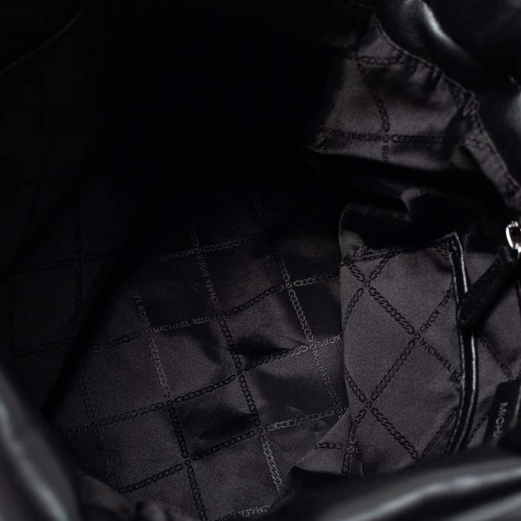 Pre Owned Michael Kors Black Leather Nola Shoulder Bag