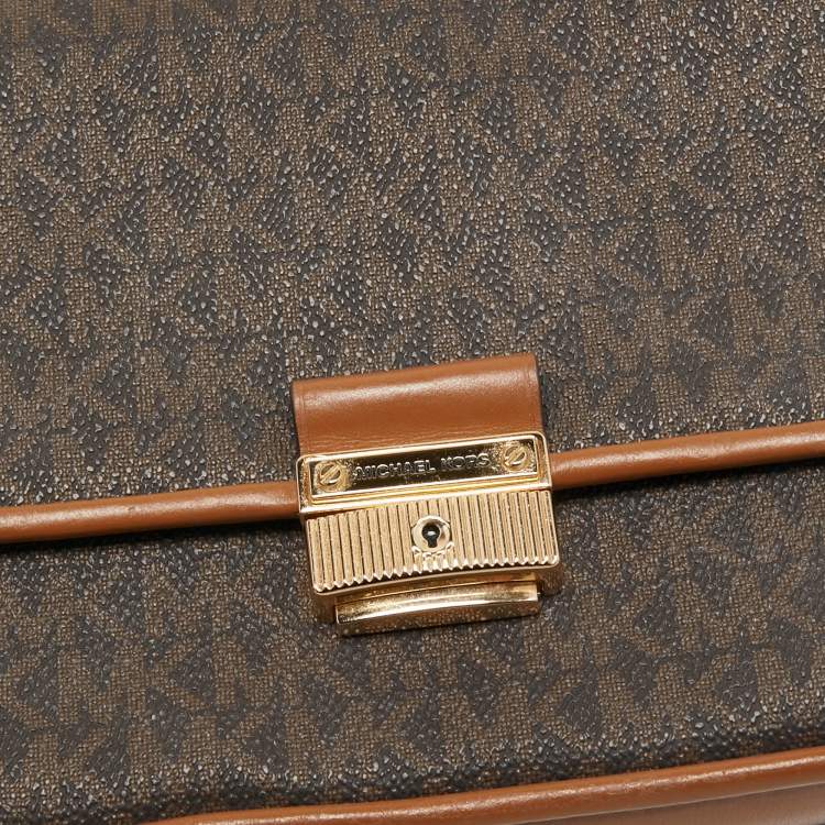 Pre Owned Michael Kors Brown Signature Coated Canvas and Leather Small Bradshaw Shoulder Bag