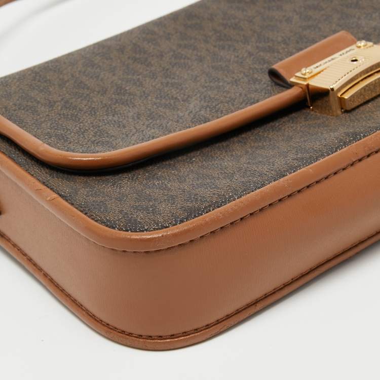 Pre Owned Michael Kors Brown Signature Coated Canvas and Leather Small Bradshaw Shoulder Bag