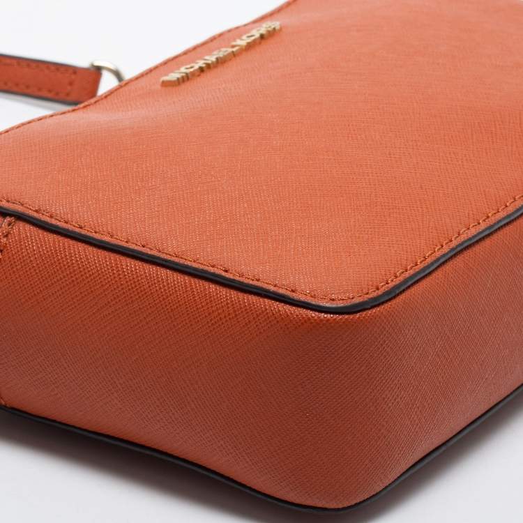 Pre Owned Micheal Kors Rust Brown Leather Zip Jet Set Crossbody Bag