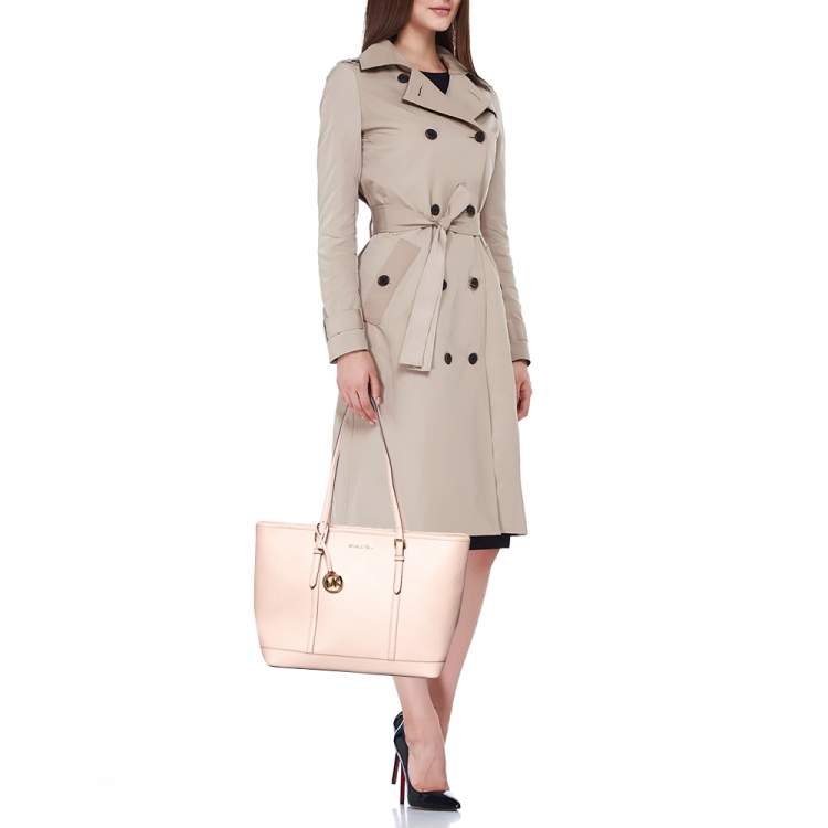 Pre Owned Michael Kors Light Pink Saffiano Leather Jet Set Shopper Tote