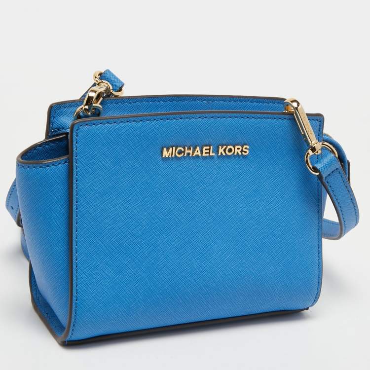 مملوكة مسبقًا Michael Kors Light Blue Leather Mini Selma Crossbody Bag
