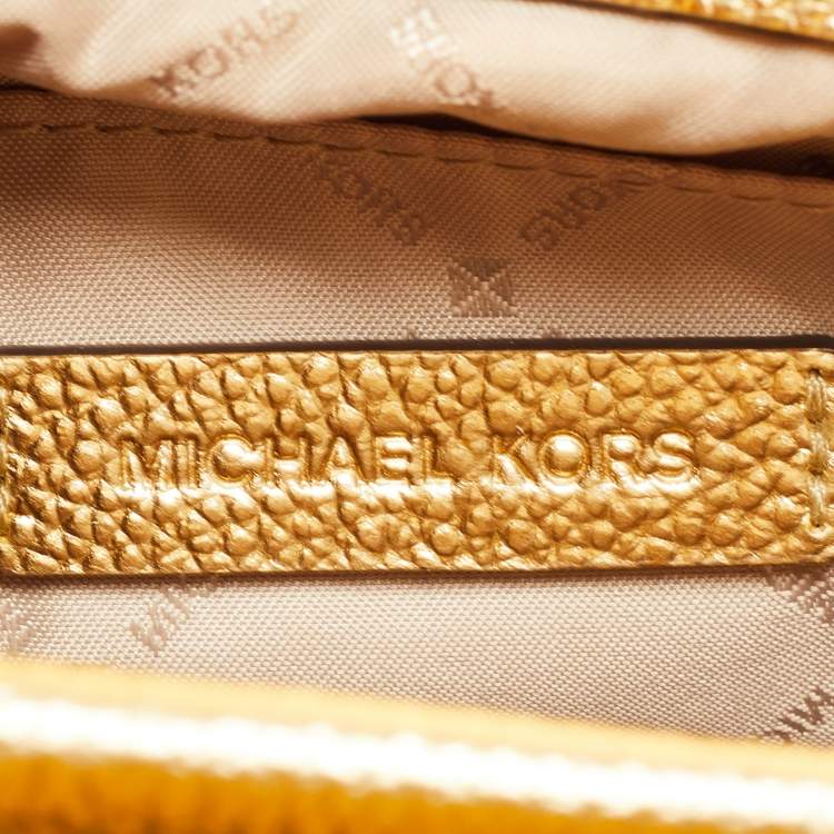 Pre Owned Michael Kors Gold Straw and Leather Kinsley Shoulder Bag