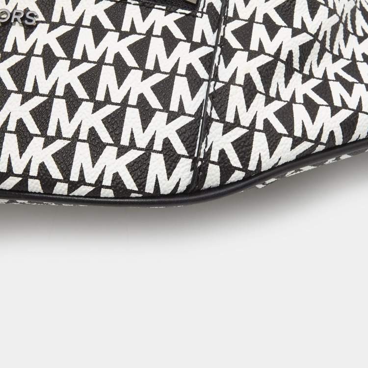 Pre Owned Michael Kors Black/White Signature Coated Canvas Mott Belt Bag