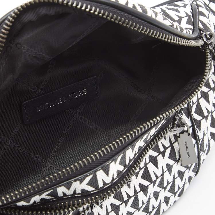 Pre Owned Michael Kors Black/White Signature Coated Canvas Mott Belt Bag