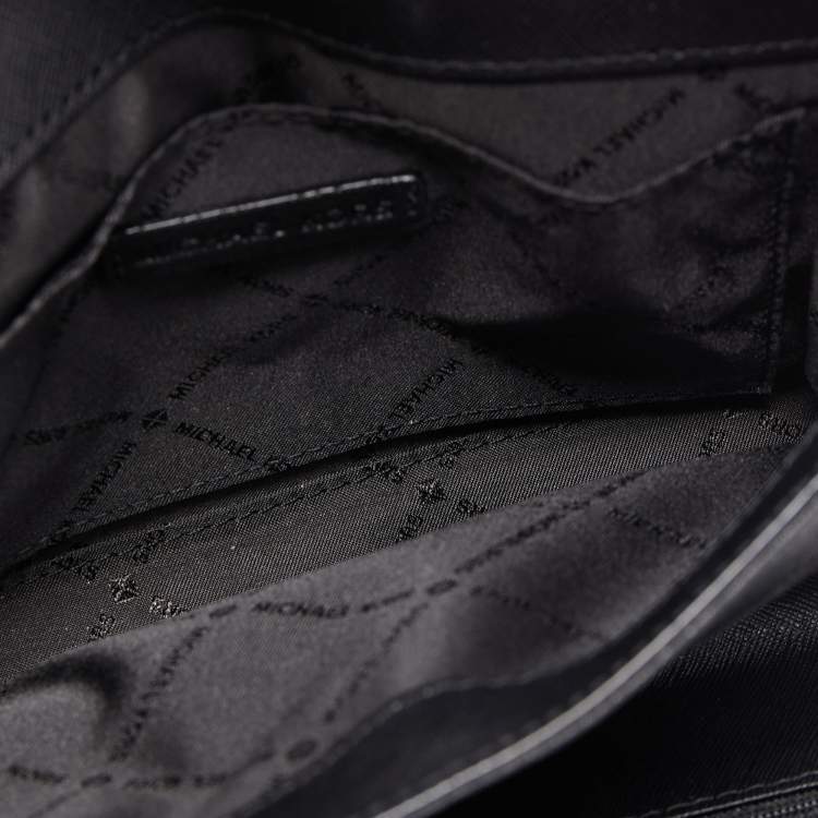 Pre Owned Michael Kors Black Patent Leather Kinsley Clutch Bag