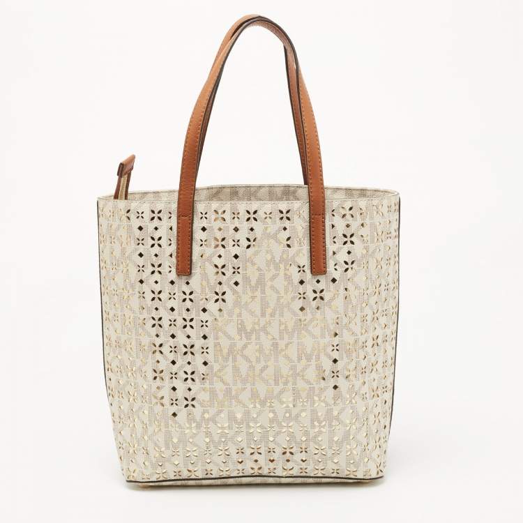 مملوكة مسبقًا Michael Michael Kors White/Gold Laser Cut Leather Medium Hayley Tote