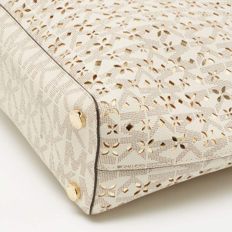مملوكة مسبقًا Michael Michael Kors White/Gold Laser Cut Leather Medium Hayley Tote