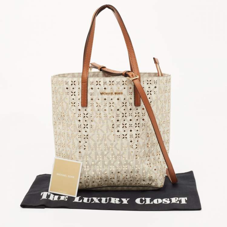 مملوكة مسبقًا Michael Michael Kors White/Gold Laser Cut Leather Medium Hayley Tote