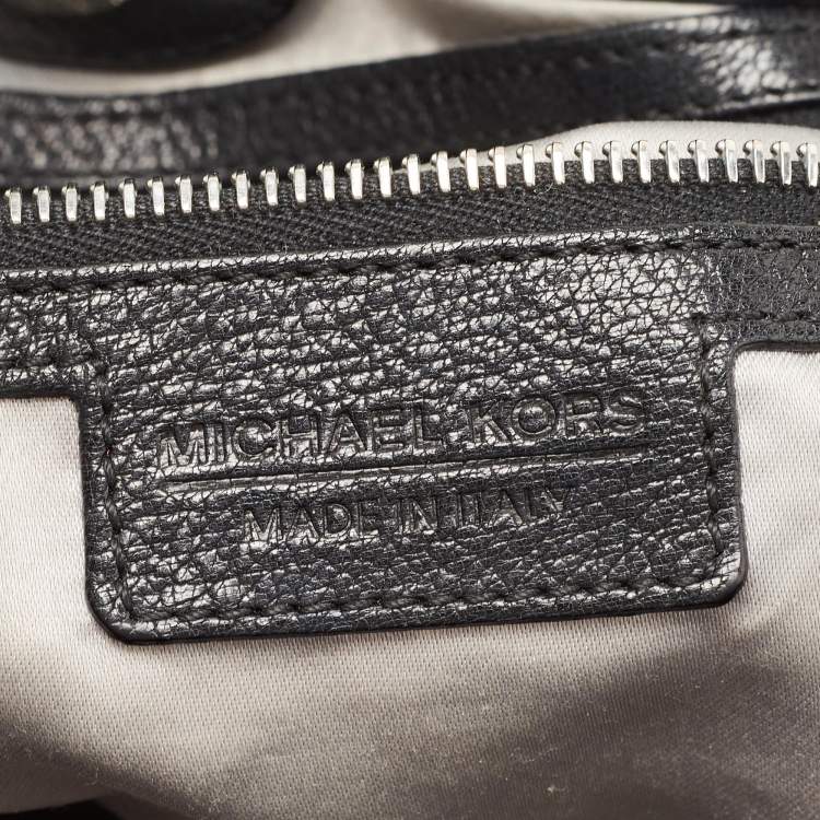 Pre Owned Michael Kors Black Leather Side Zip Shoulder Bag