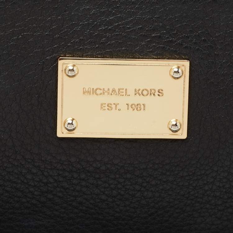 Pre Owned Michael Kors Black Leather Wristlet Pouch