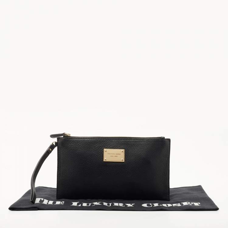 Pre Owned Michael Kors Black Leather Wristlet Pouch