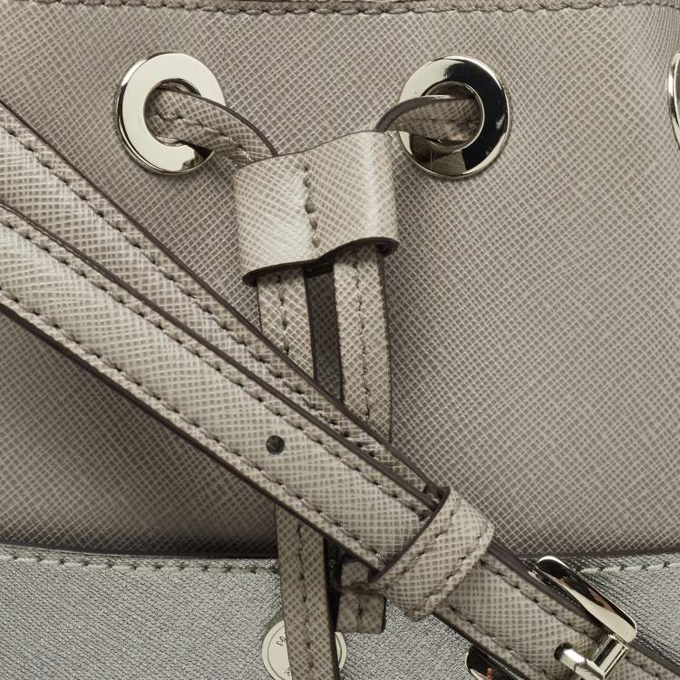 Pre Owned Michael Kors Grey/Silver Saffiano Leather Small Greenwich Bucket Bag