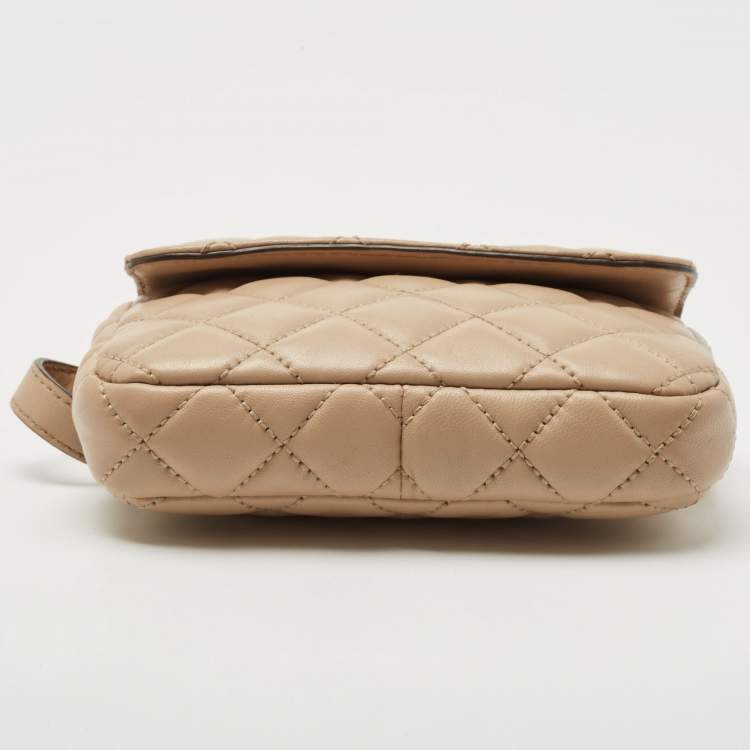 مملوكة مسبقًا Michael Kors Beige Quilted Leather Sloan Belt Bag