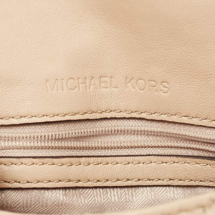 مملوكة مسبقًا Michael Kors Beige Quilted Leather Sloan Belt Bag