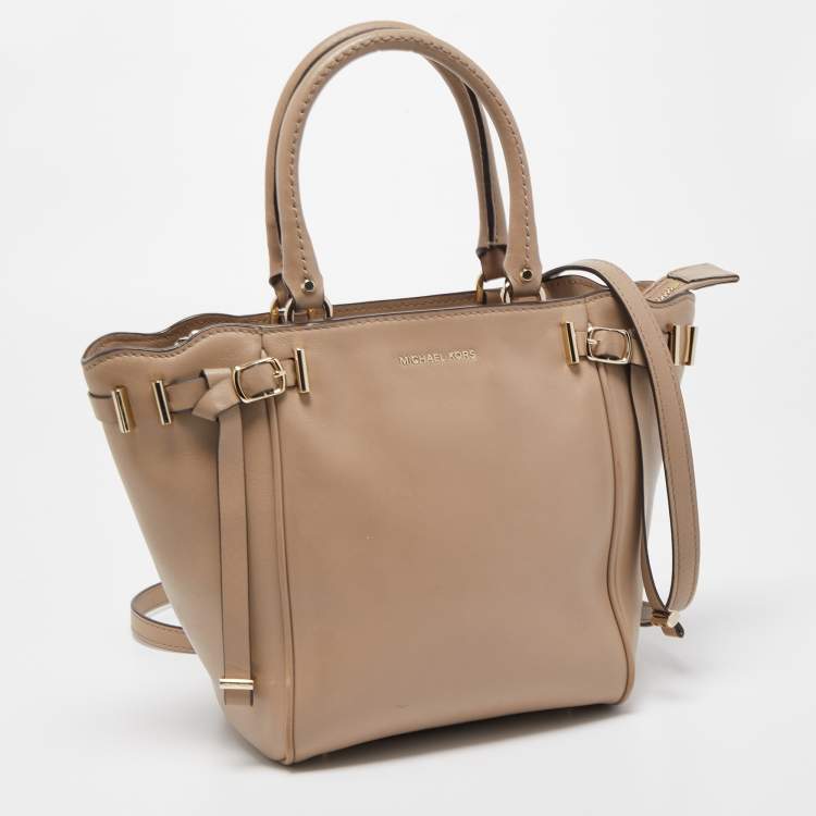 مملوكة مسبقًا Michael Kors Beige Leather Amelia Top Zip Tote
