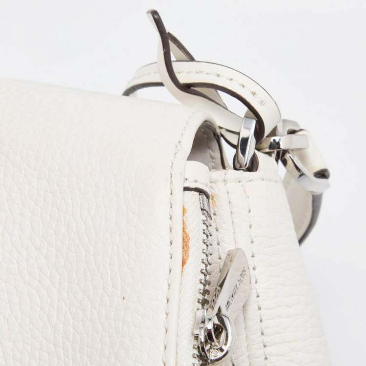 Pre Owned Michael Kors Off White Leather Medium Bedford Top Handle Bag