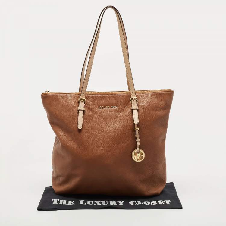 Pre Owned Michael Kors Brown/Beige Soft Leather Jet Set Zip Tote