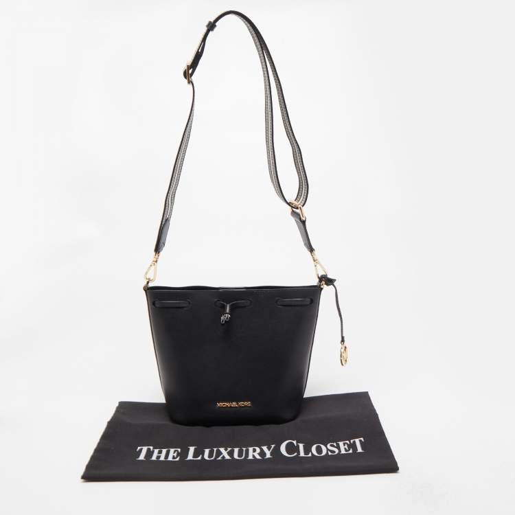 Pre Owned Michael Kors Black Leather Eden Bucket Bag 