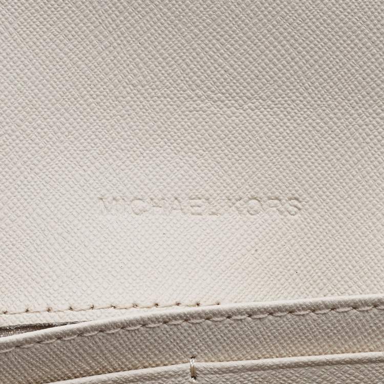 Pre Owned Michael Kors Off White Leather Flap Continental Wallet 