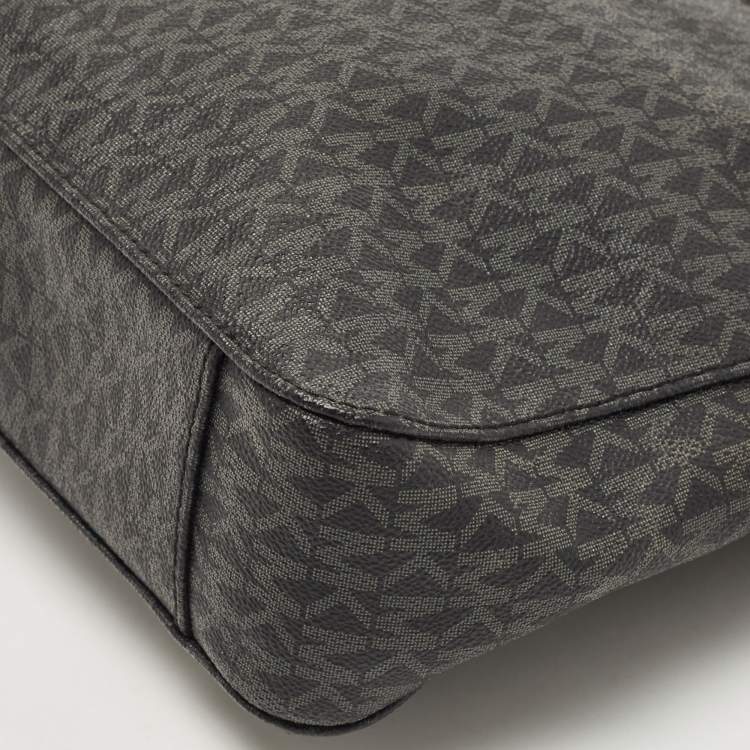 Pre Owned Michael Kors Black Signature Coated Canvas and Leather Jet Set Messenger Bag