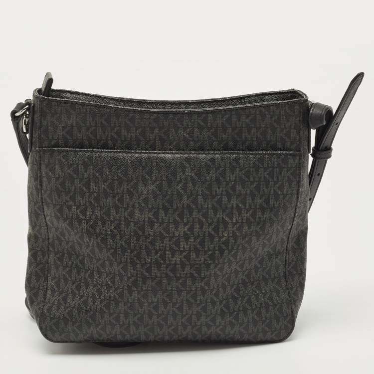 Pre Owned Michael Kors Black Signature Coated Canvas and Leather Jet Set Messenger Bag
