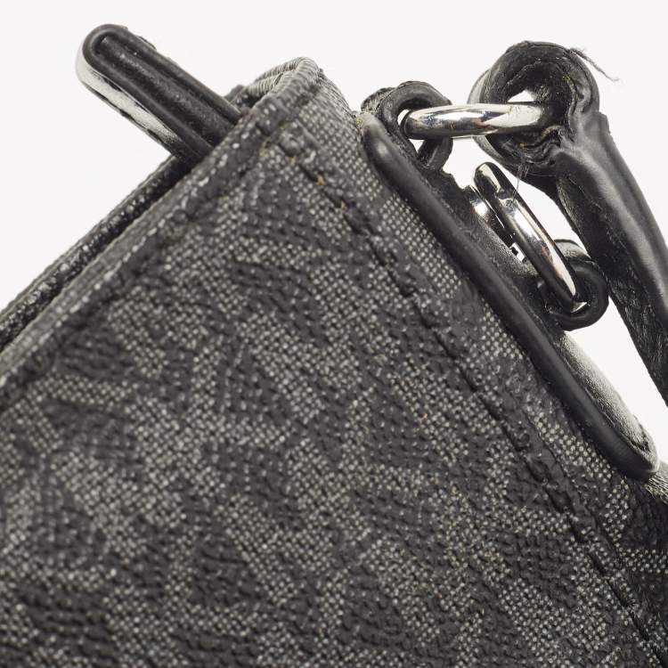 Pre Owned Michael Kors Black Signature Coated Canvas and Leather Jet Set Messenger Bag