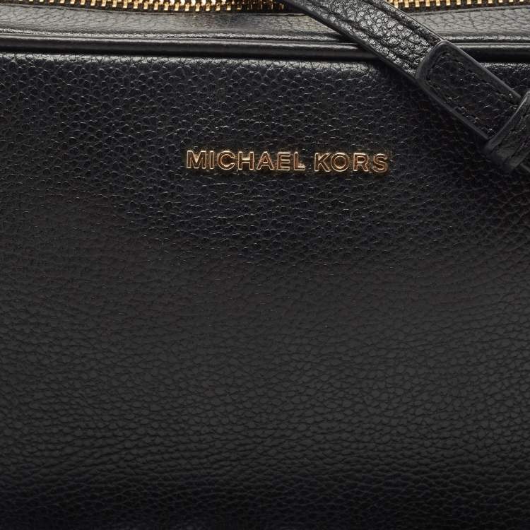 Pre Owned Michael Kors Black Leather Jet Set Camera Crossbody Bag