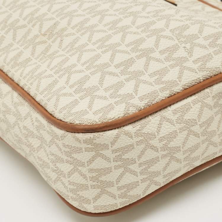Pre Owned Michael Kors Tan/Off White Signature Coated Canvas and Leather Jet Set Camera Crossbody Bag
