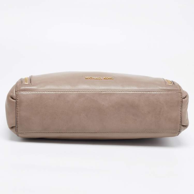 Pre Owned Michael Kors Beige Leather Matilda Shoulder Bag