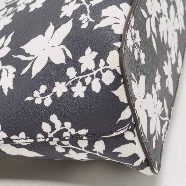 Pre Owned Michael Kors Navy Blue/White Leather Floral Dome Crossbody Bag