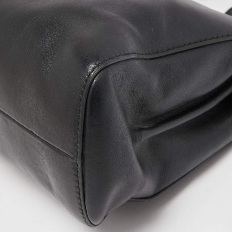 Pre Owned Michael Kors Black Leather Raven shoulder Bag