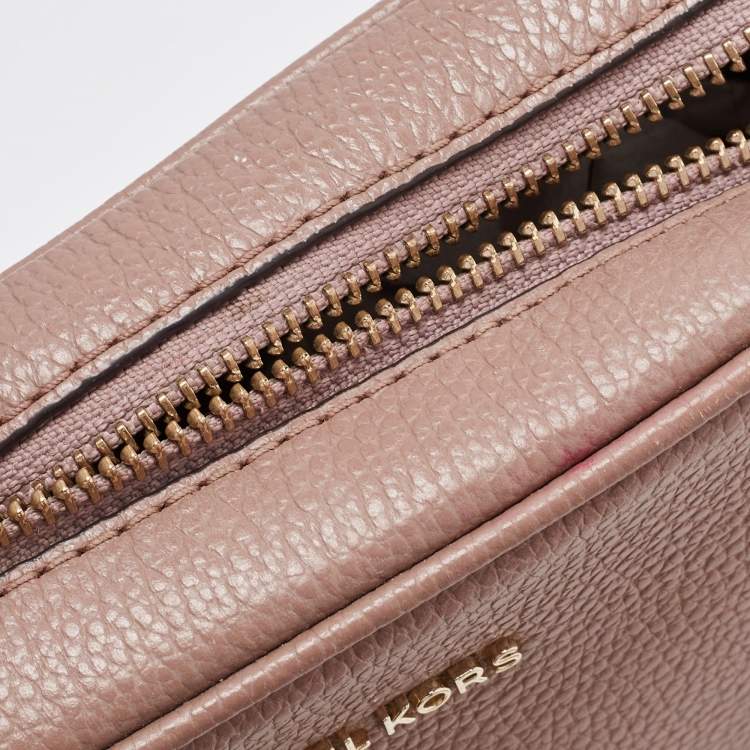 Pre Owned Michael Kors Beige Leather Small Ginny Camera Crossbody Bag