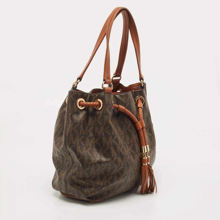 Pre Owned MICHAEL Michael Kors Brown/Tan Signature Coated Canvas and Leather Jet Set Drawstring Bag