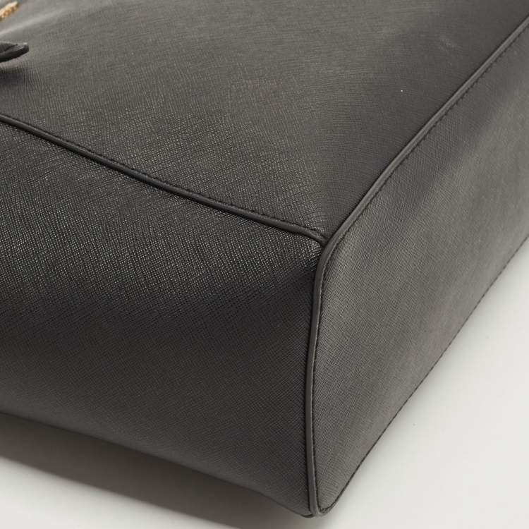 Pre Owned Michael Kors Navy Blue Saffiano Leather Jet Set Top Zip Tote