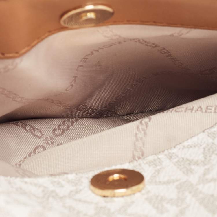 Pre Owned Michael Kors Ivory/Tan Signature Coated Canvas and Leather Heather Shoulder Bag