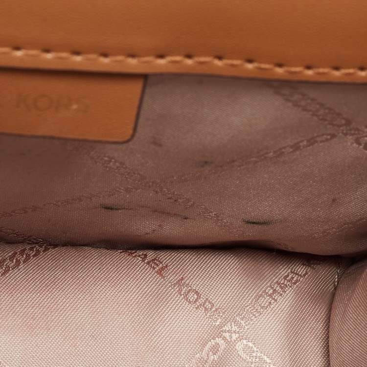 Pre Owned Michael Kors Ivory/Tan Signature Coated Canvas and Leather Heather Shoulder Bag