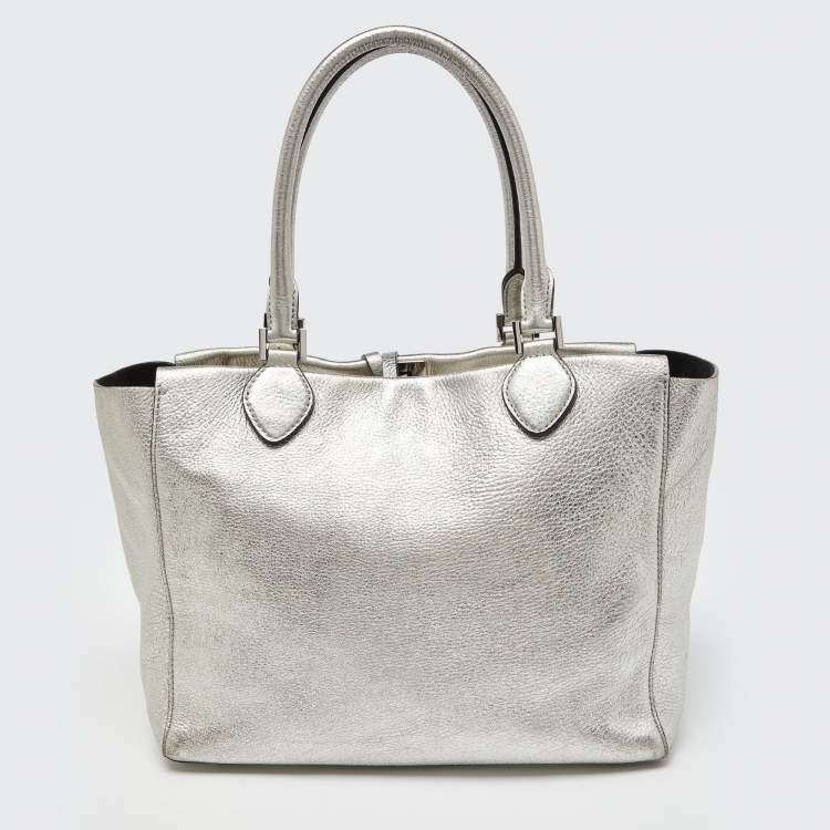 Pre Owned Michael Kors Metallic Silver Leather Large Miranda Tote